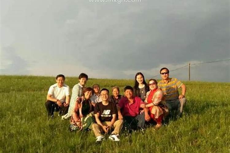 梦见和自己兄弟姐妹在一起干活