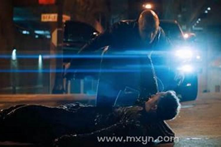 梦见妻子被人控制了