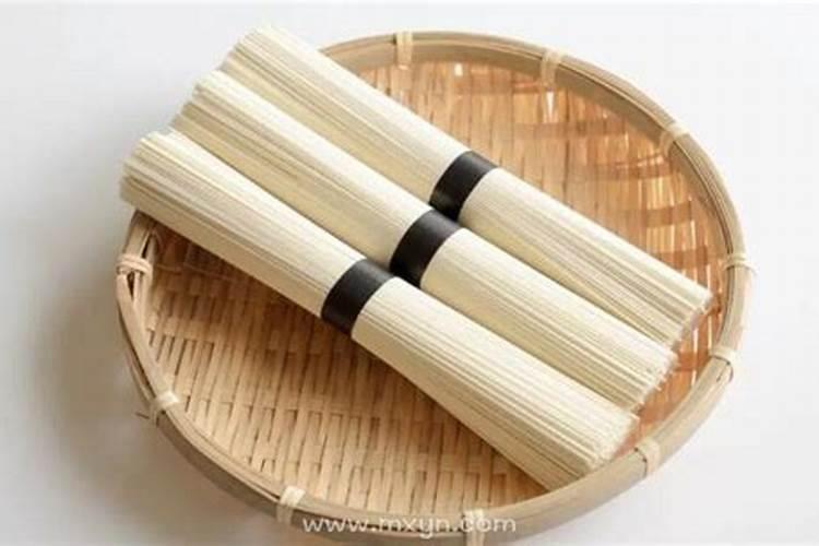 梦见买面条是什么意思？