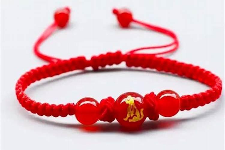 属兔本命年佩戴什么？