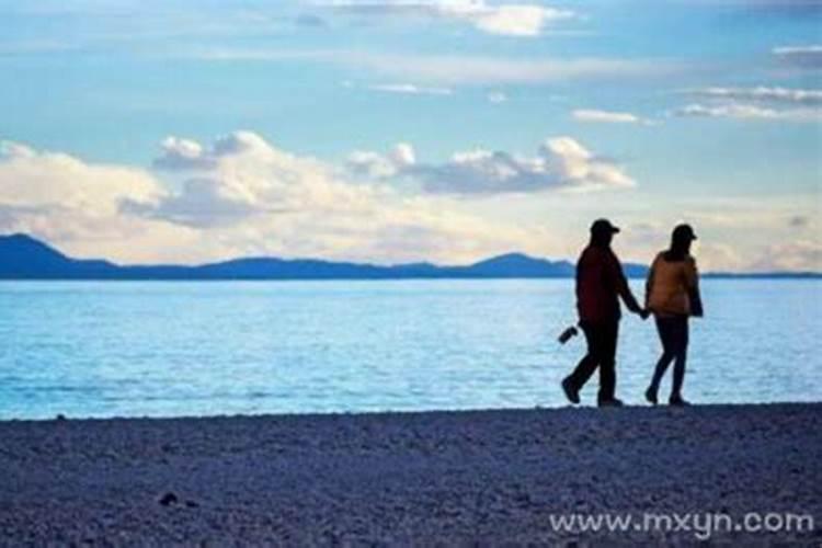 梦见死去的舅舅是什么意思？